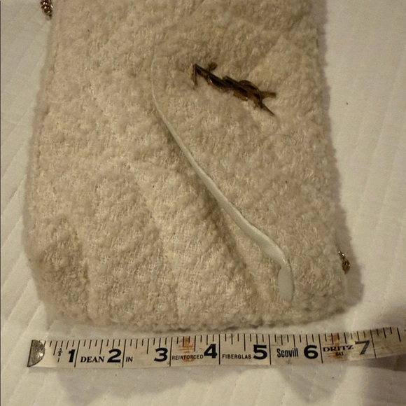 Yves Saint Laurent Cream Quilted Women Bag - Picture 4 of 14